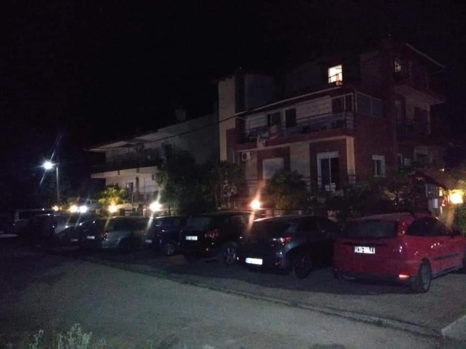 Blue Moon Apartment *